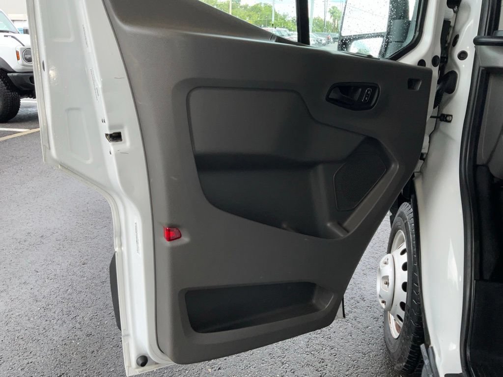 Certified 2022 Ford Transit 350 DRW RWD image 13