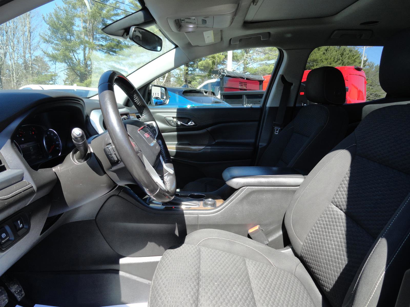 Used 2019 GMC Acadia SLE w/ Driver Alert Package I image 12