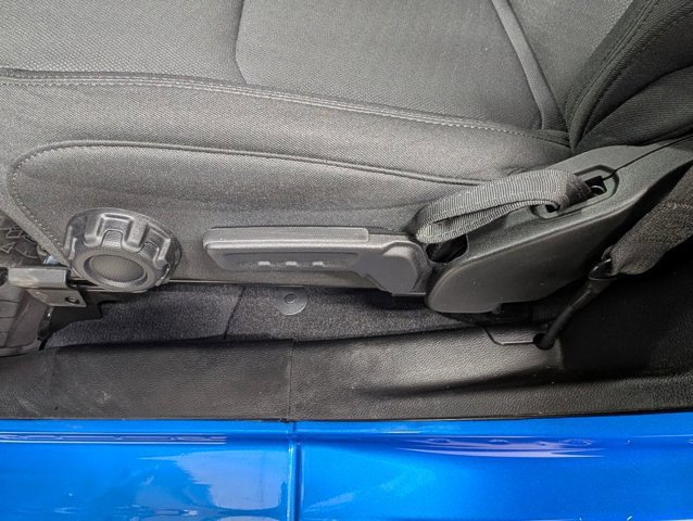 Used 2023 Jeep Wrangler Sport AWD/4WD image 16