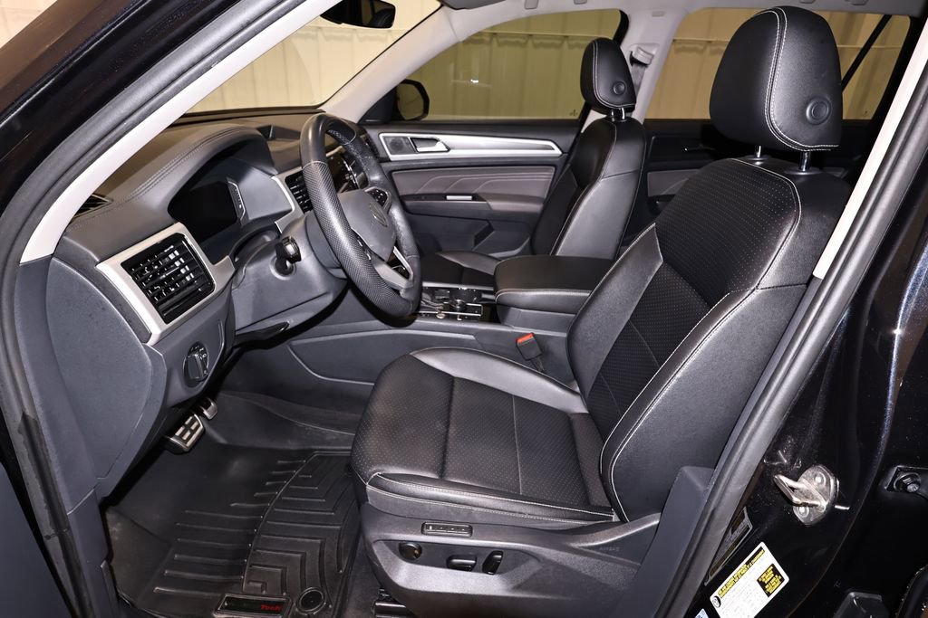 Used 2022 Volkswagen Atlas SEL R-Line AWD/4WD image 13