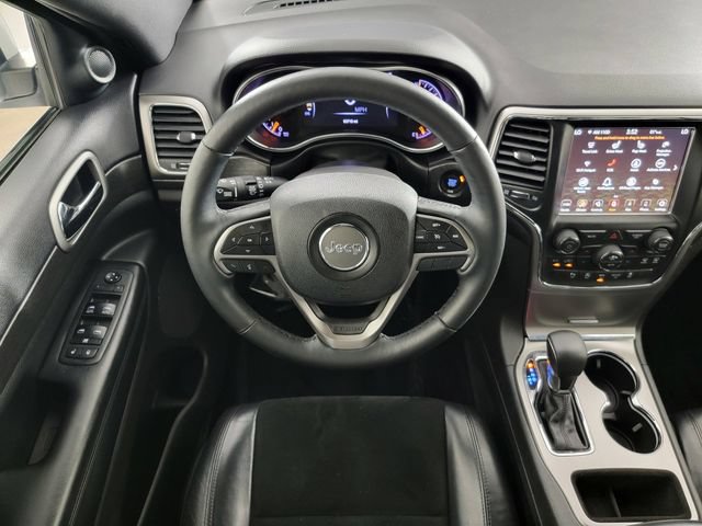 Used 2018 Jeep Grand Cherokee Altitude AWD/4WD image 24