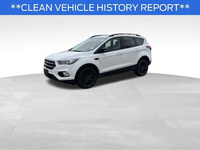 Certified 2019 Ford Escape Titanium AWD/4WD image 2