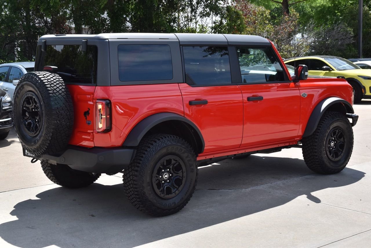 Certified 2024 Ford Bronco Wildtrak AWD/4WD image 7
