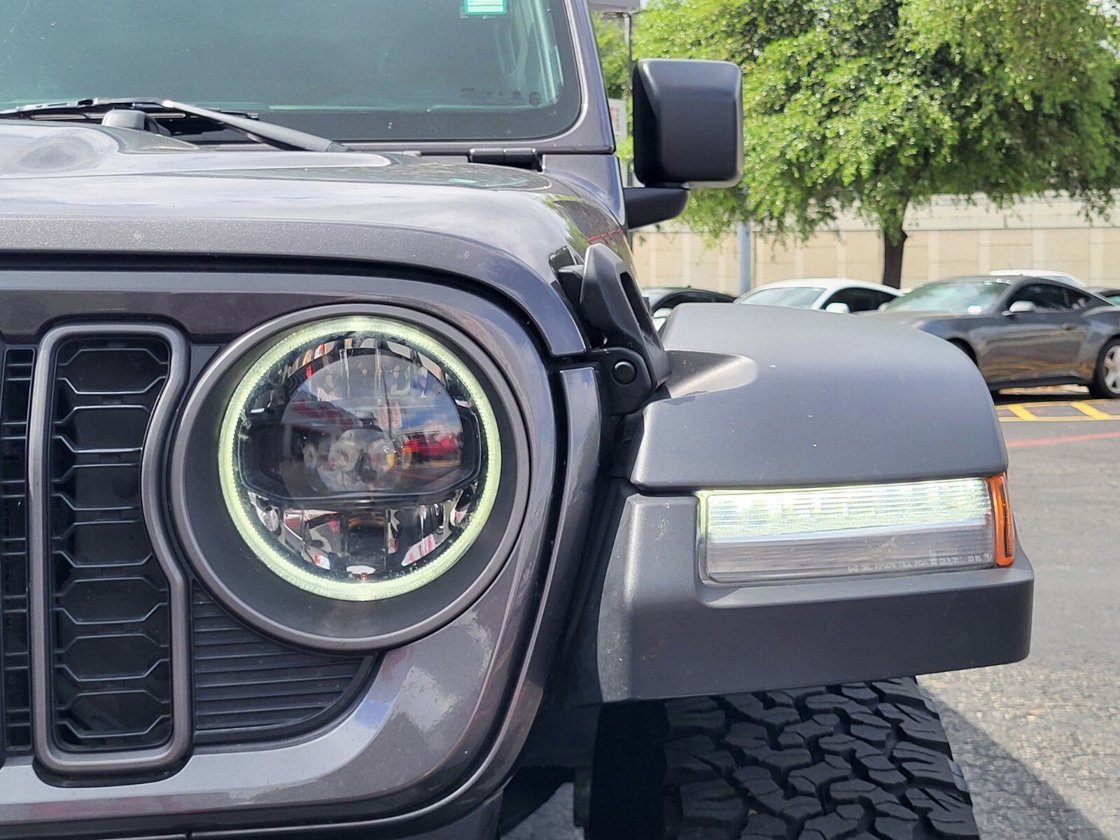 Used 2025 Jeep Wrangler Unlimited Rubicon image 11