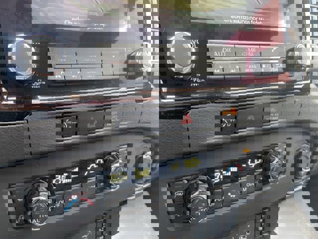 Used 2024 Nissan Frontier SL image 14