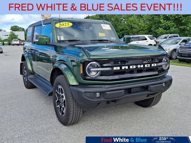 Certified 2025 Ford Bronco Outer Banks AWD/4WD image 2