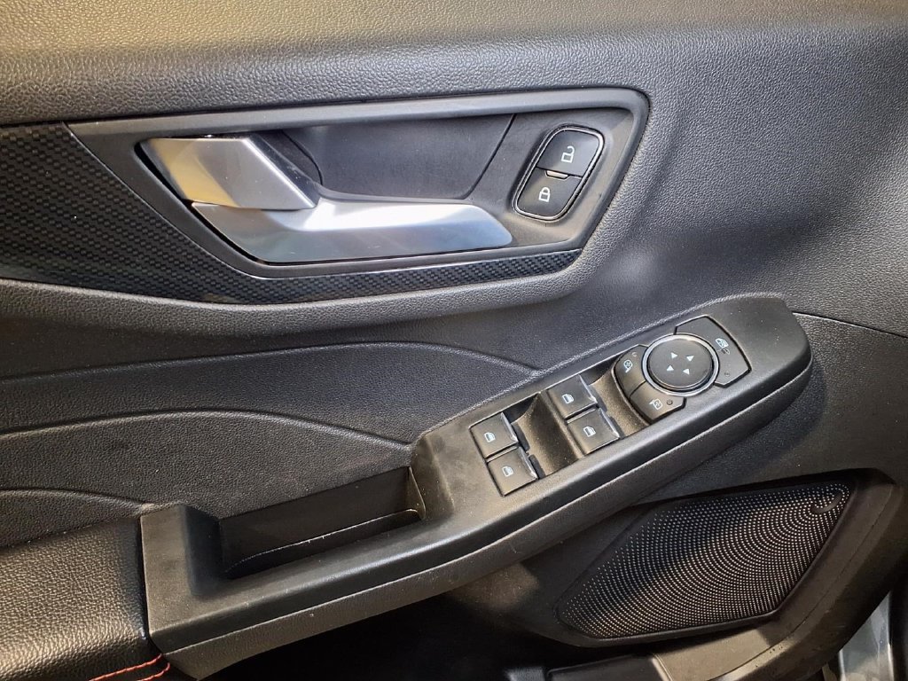 Certified 2025 Ford Escape ST-Line FWD image 19