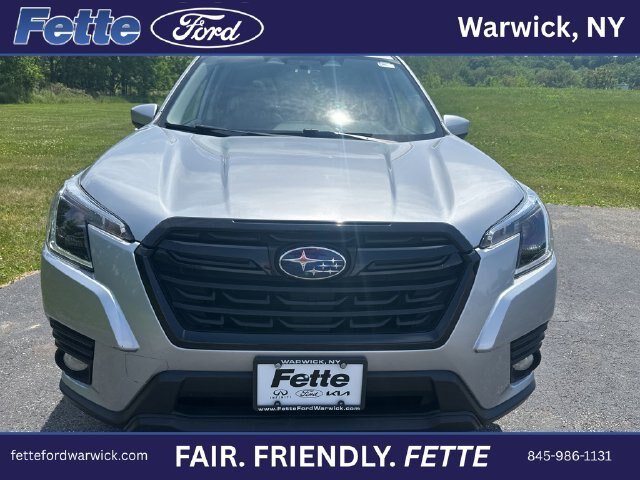 Used 2023 Subaru Forester Premium AWD/4WD image 3