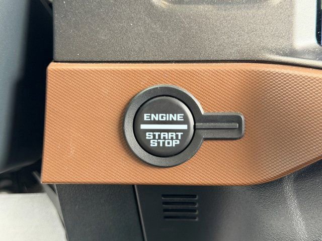 Certified 2024 Ford Bronco Outer Banks AWD/4WD image 32