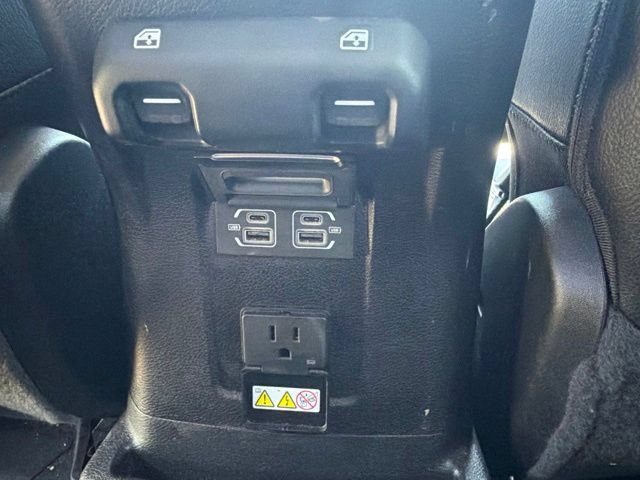 Used 2021 Jeep Wrangler Unlimited Sahara AWD/4WD image 19