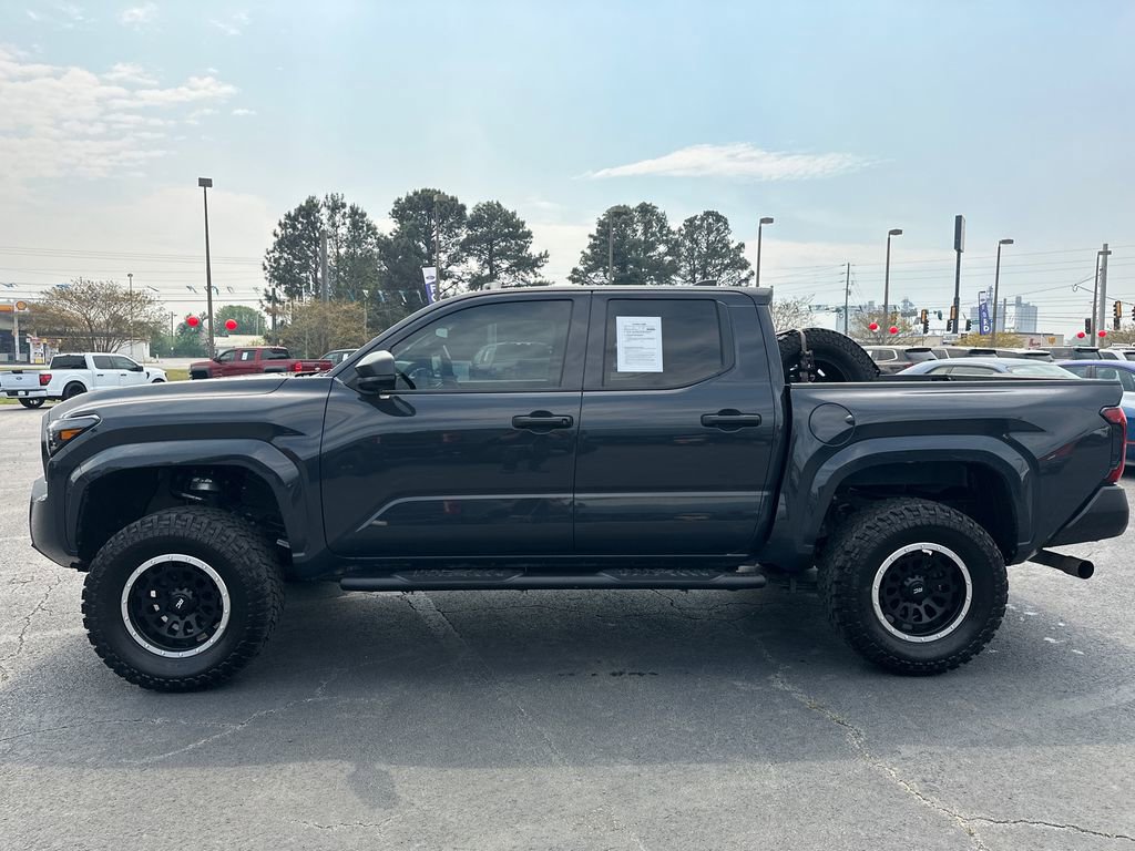 Used 2025 Toyota Tacoma SR RWD image 4
