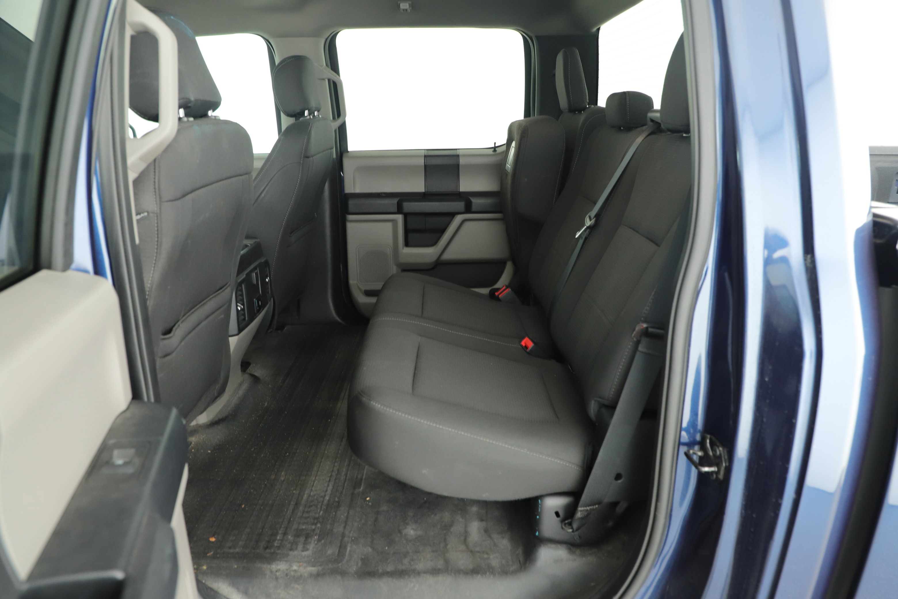 Certified 2018 Ford F150 XL w/ Equipment Group 101A Mid image 21