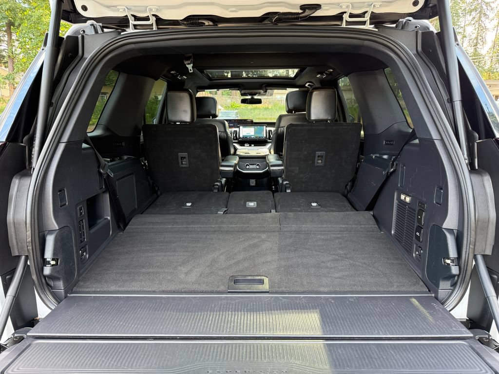 Certified 2025 Ford Expedition Tremor AWD/4WD image 33