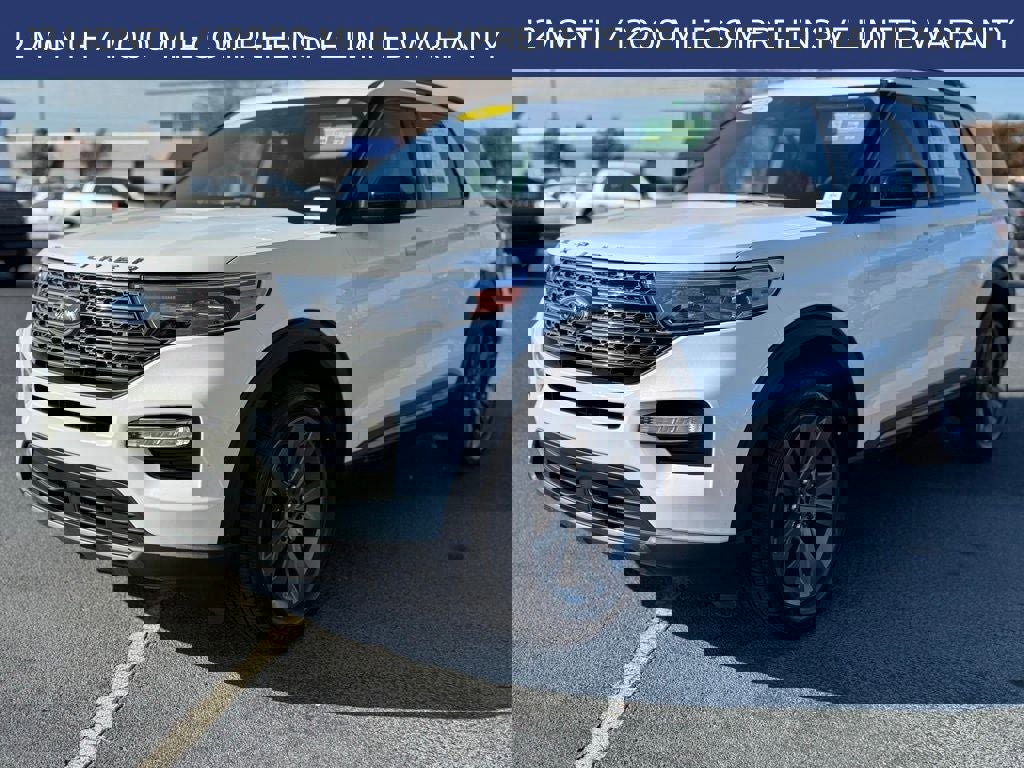 Certified 2023 Ford Explorer XLT w/ Equipment Group 202A image 5