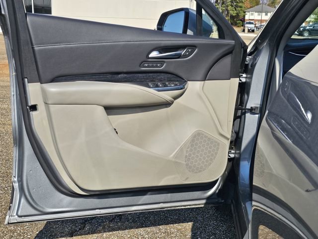 Used 2023 Cadillac XT4 Premium Luxury image 15