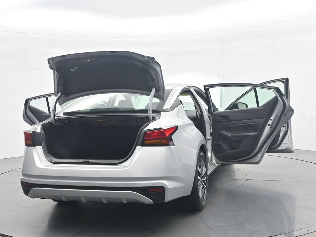 Used 2024 Nissan Altima 2.5 SV FWD image 49