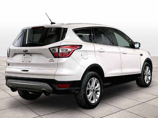 Certified 2017 Ford Escape SE AWD/4WD image 11