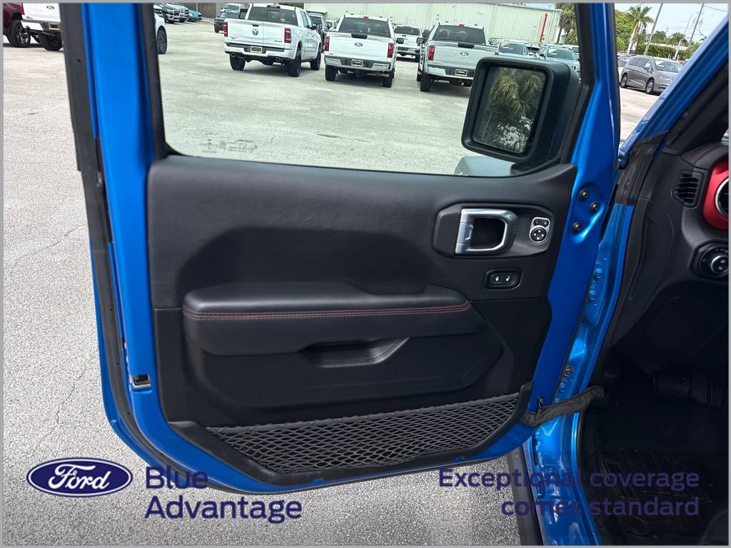 Used 2022 Jeep Gladiator Rubicon w/ LED Lighting Group AWD/4WD image 12