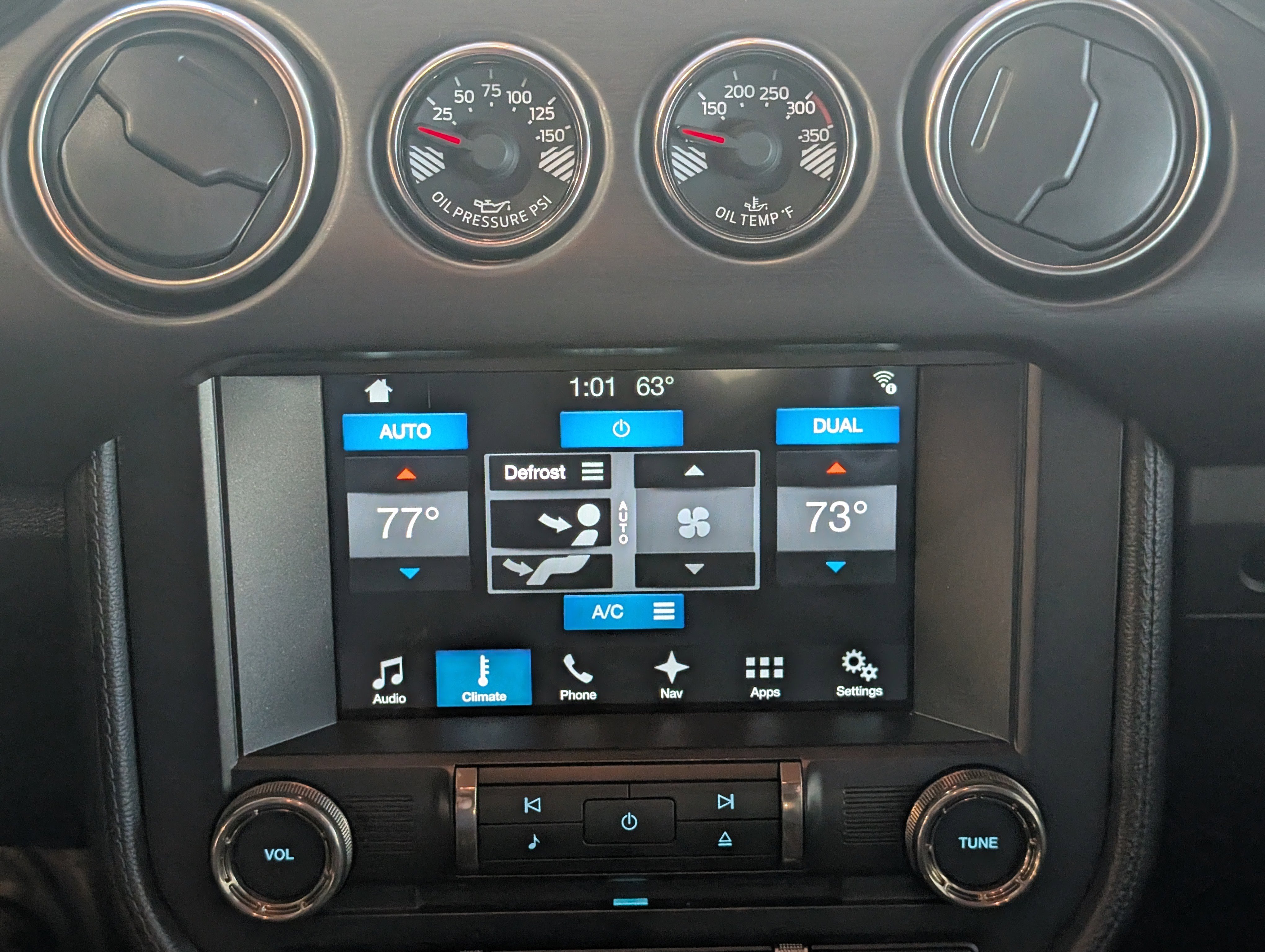 Certified 2017 Ford Mustang Shelby GT350R w/ GT350R Equipment Group 920A image 23