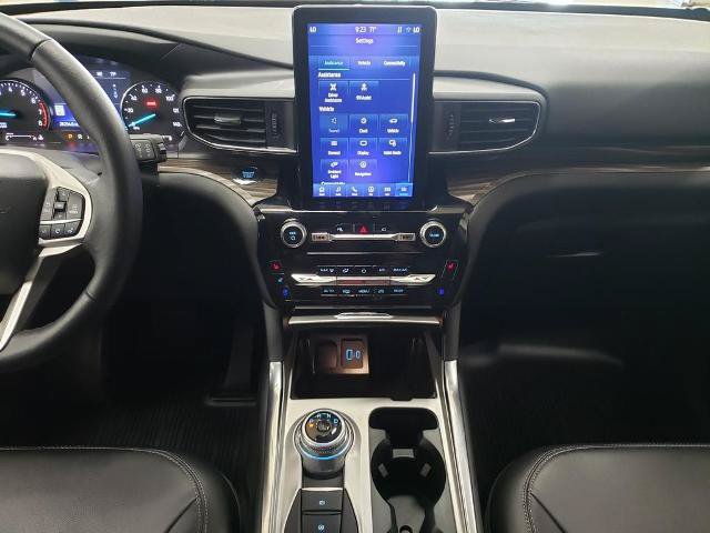 Certified 2023 Ford Explorer Limited w/ Limited Technology Package AWD/4WD image 15