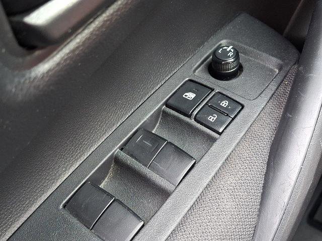 Used 2024 Toyota Corolla LE FWD image 24