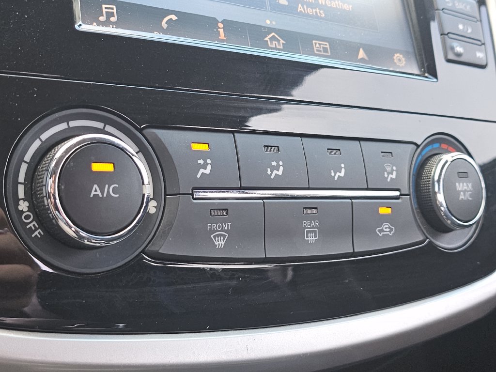 Used 2018 Nissan Altima 2.5 SR w/ SR Midnight Edition FWD image 32