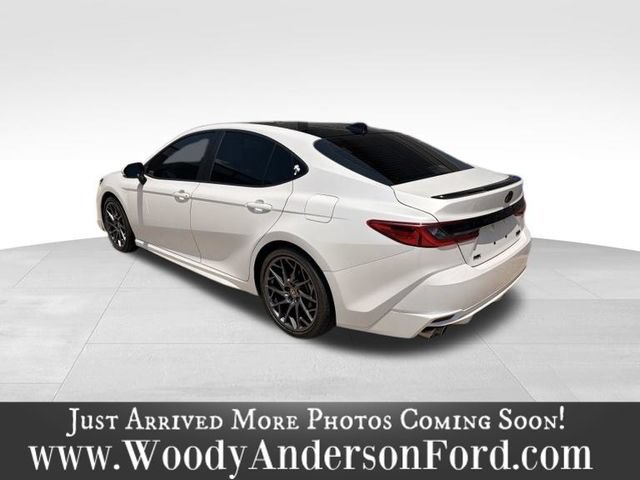 Used 2025 Toyota Camry XSE FWD image 4