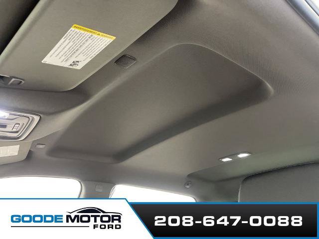 Used 2022 Chevrolet Silverado 1500 RST w/ Convenience Package II AWD/4WD image 19