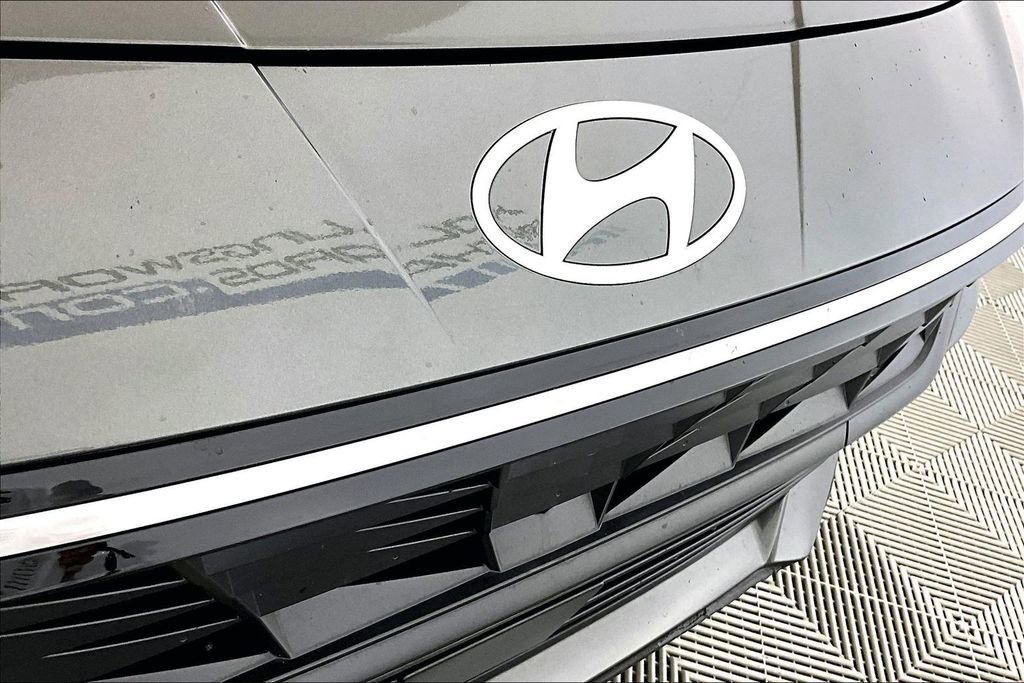 Used 2025 Hyundai Elantra SEL image 23