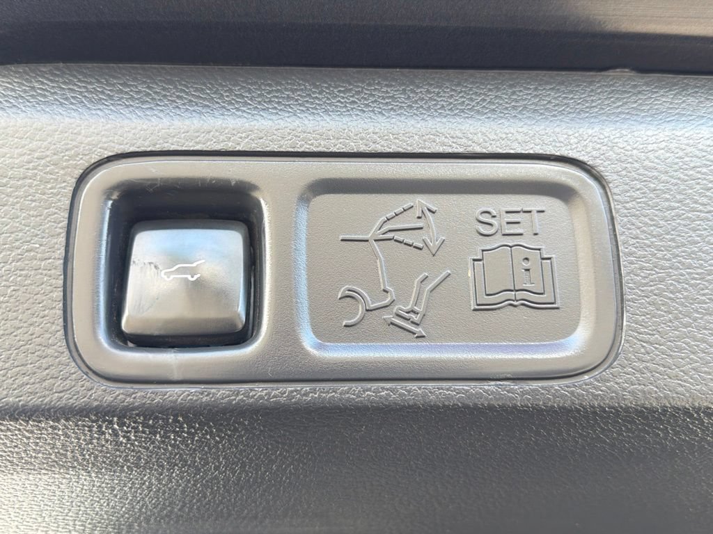 Certified 2023 Ford Expedition Limited AWD/4WD image 18