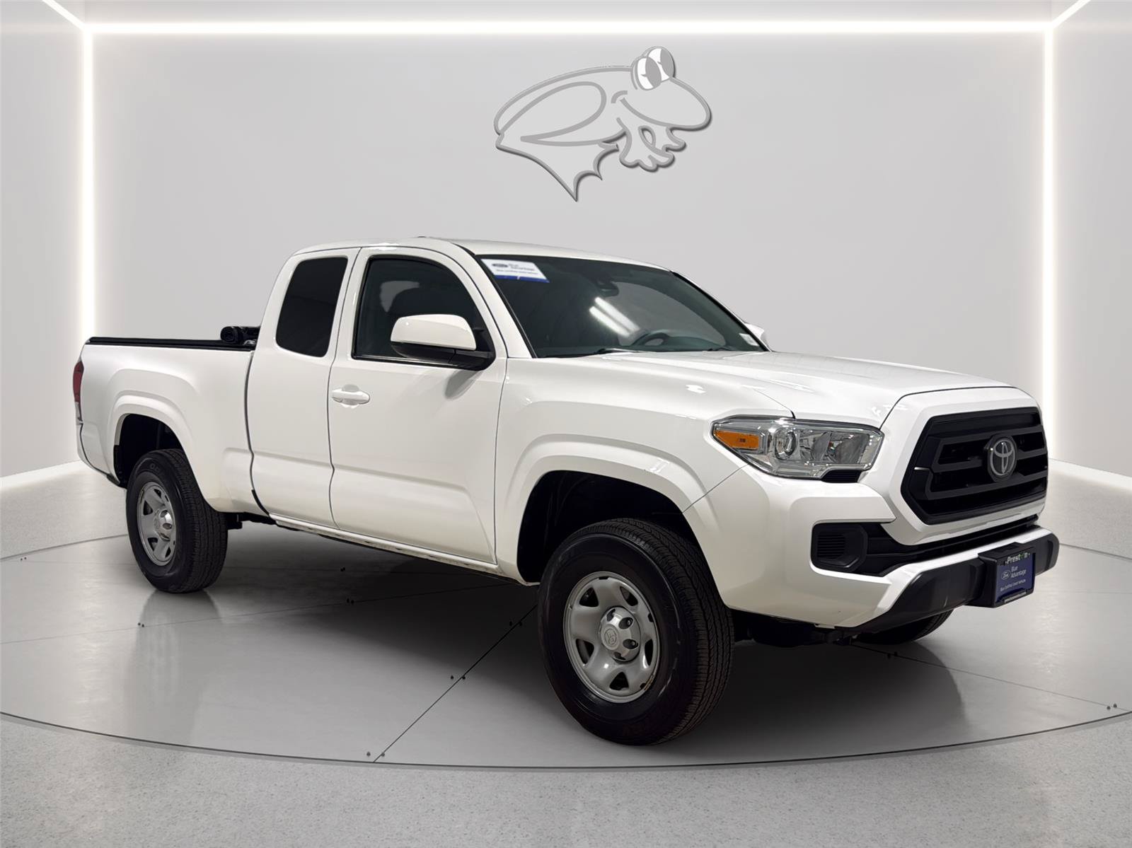 Used 2023 Toyota Tacoma SR w/ SR Convenience Package RWD image 3