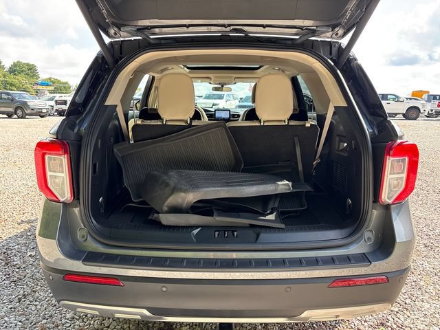 Certified 2023 Ford Explorer XLT w/ Equipment Group 202A AWD/4WD image 16