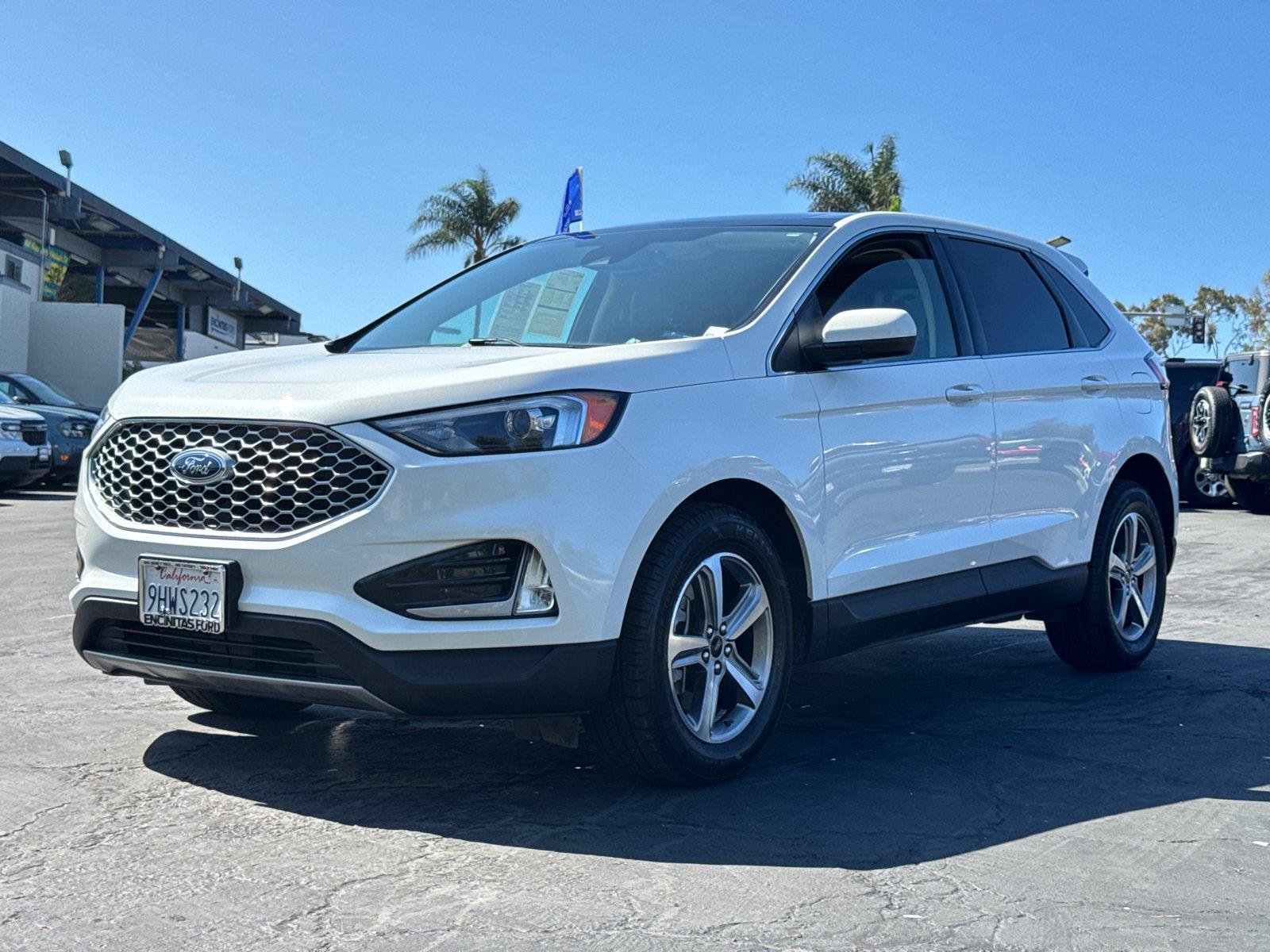 Certified 2023 Ford Edge SEL w/ Convenience Package AWD/4WD image 4