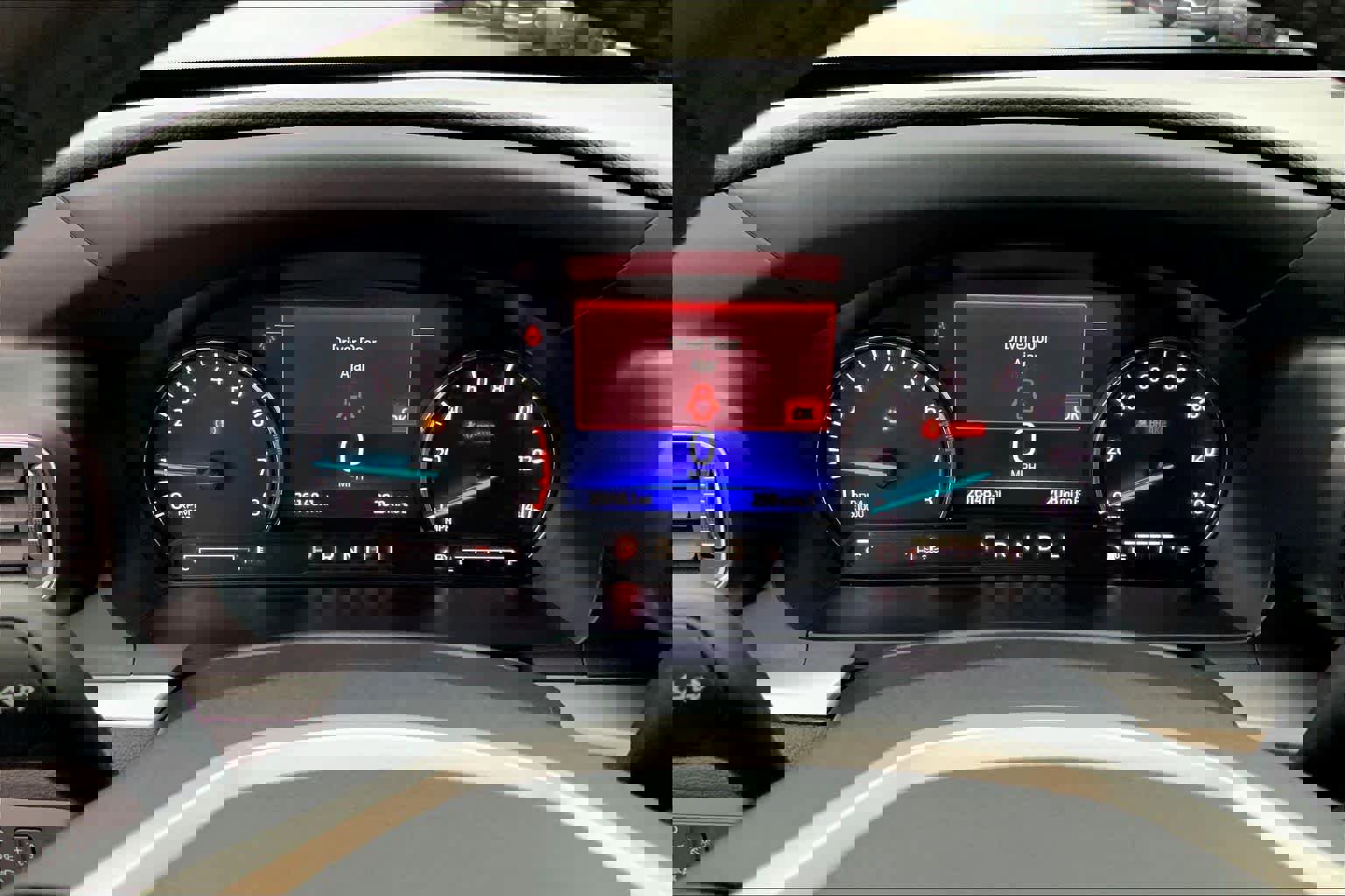 Certified 2022 Ford Explorer XLT w/ Equipment Group 202A image 24