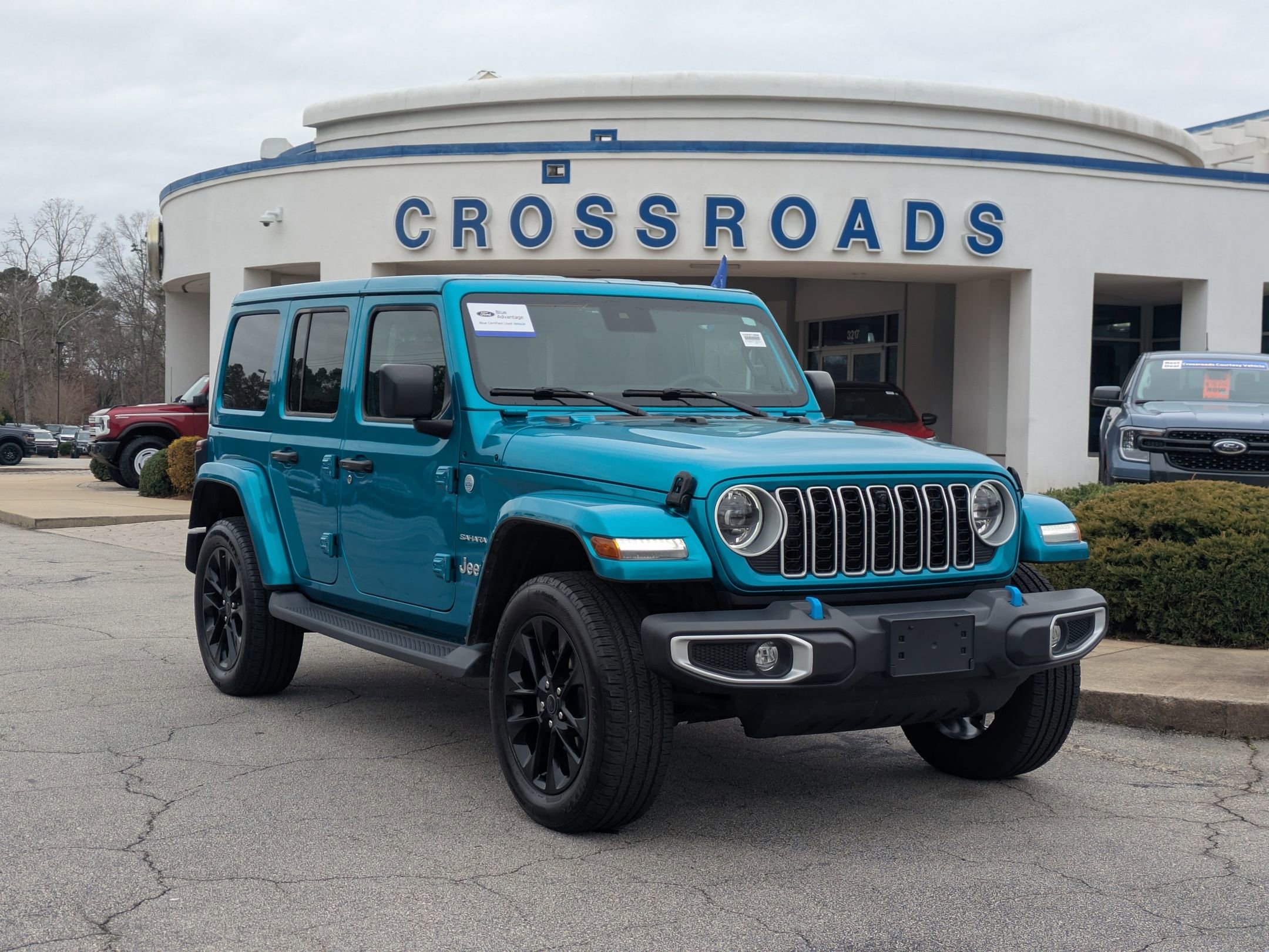 Used 2024 Jeep Wrangler Unlimited Sahara w/ Technology Group