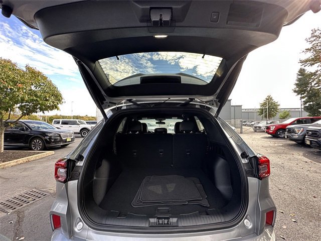 Certified 2024 Ford Escape ST-Line Elite image 42