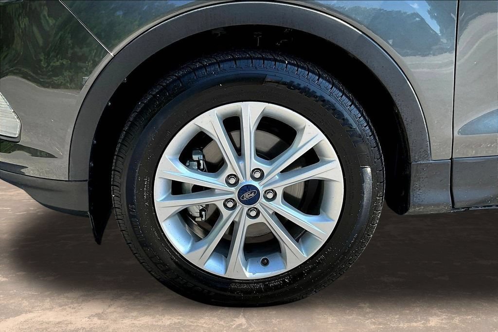 Certified 2019 Ford Escape SEL FWD image 35