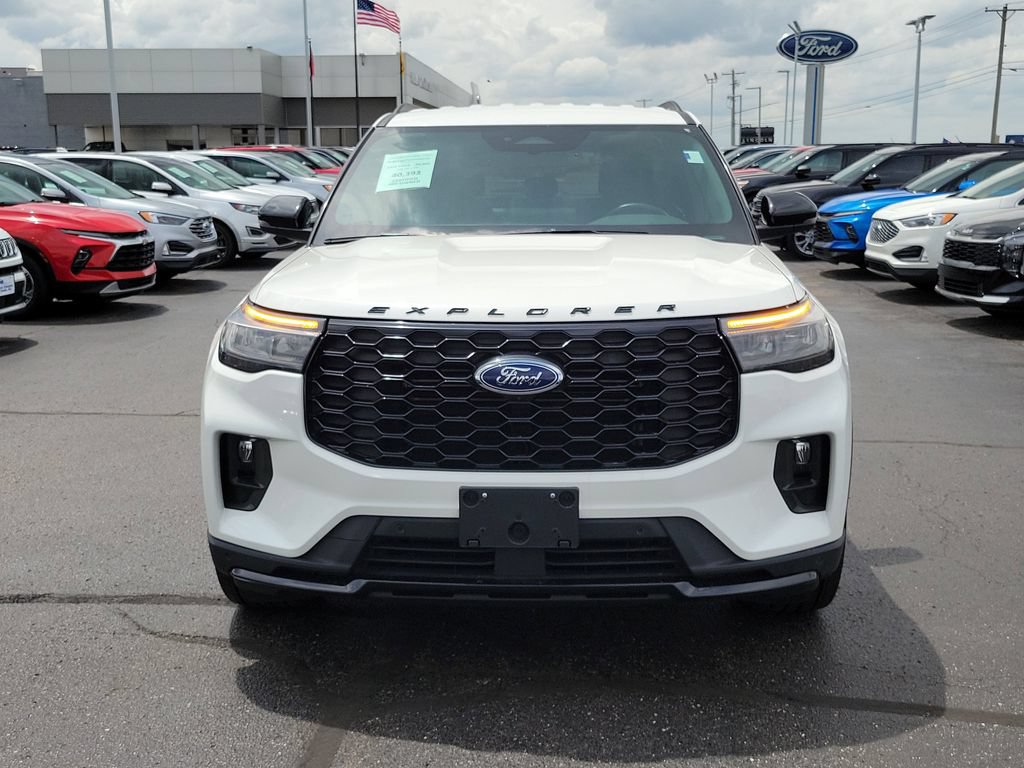 Certified 2025 Ford Explorer ST-Line w/ ST-Line Street Pack AWD/4WD image 2