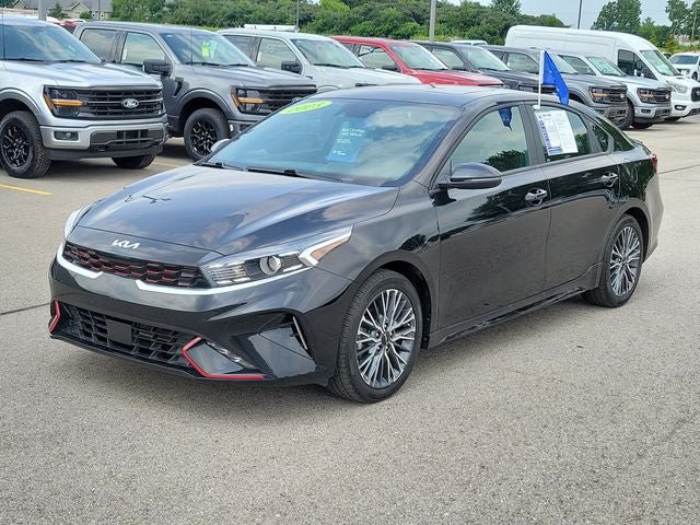 Used 2023 Kia Forte GT-Line w/ GT-Line Premium Package FWD image 2