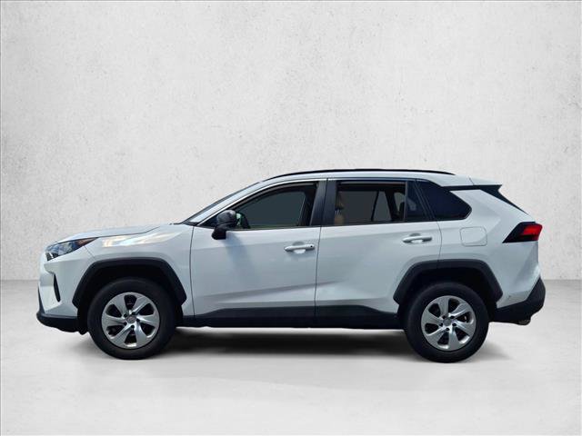 Used 2021 Toyota RAV4 LE FWD image 3