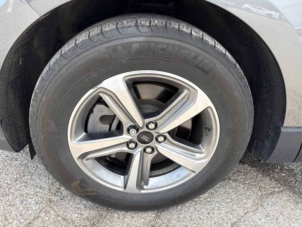 Certified 2023 Ford Edge SEL w/ Convenience Package AWD/4WD image 5