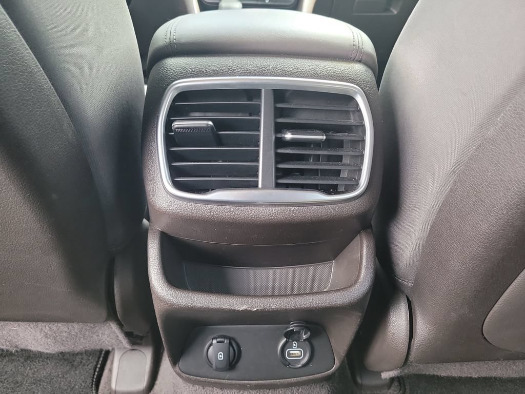 Used 2019 Hyundai Santa Fe SEL FWD image 13
