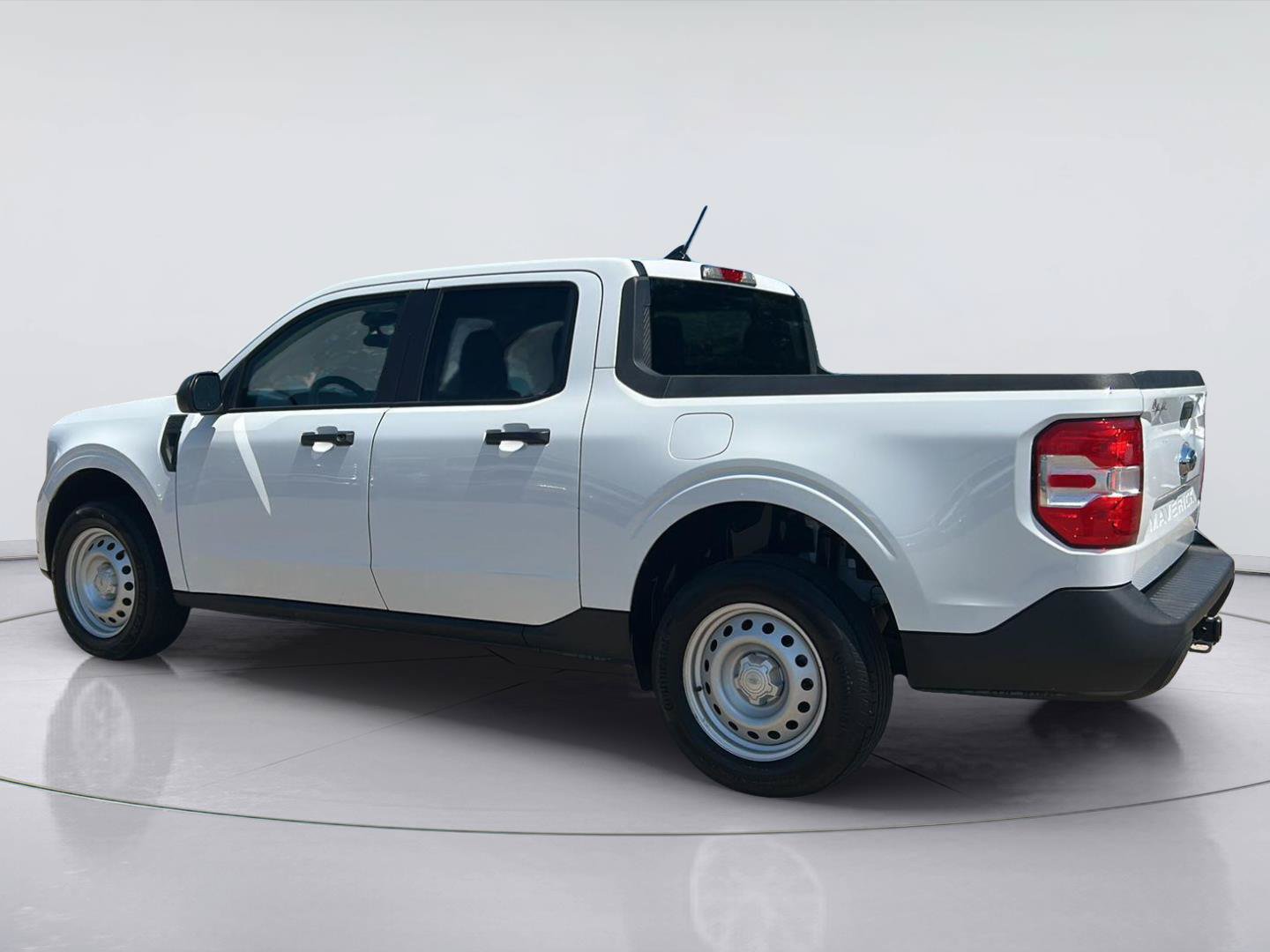 Certified 2024 Ford Maverick XL FWD image 6