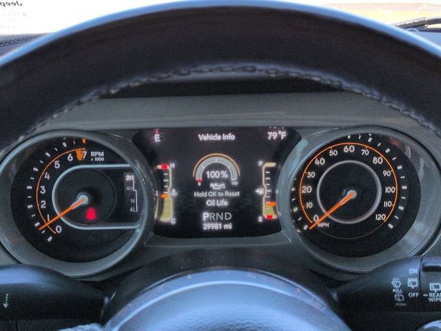 Used 2022 Jeep Wrangler Unlimited Sahara w/ Cold Weather Group AWD/4WD image 27
