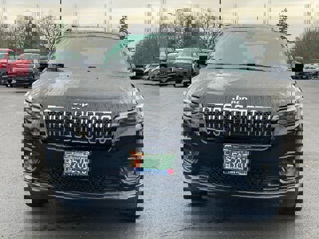 Used 2020 Jeep Cherokee Latitude Plus image 8