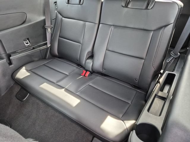 Certified 2024 Ford Explorer XLT w/ Equipment Group 202A AWD/4WD image 18