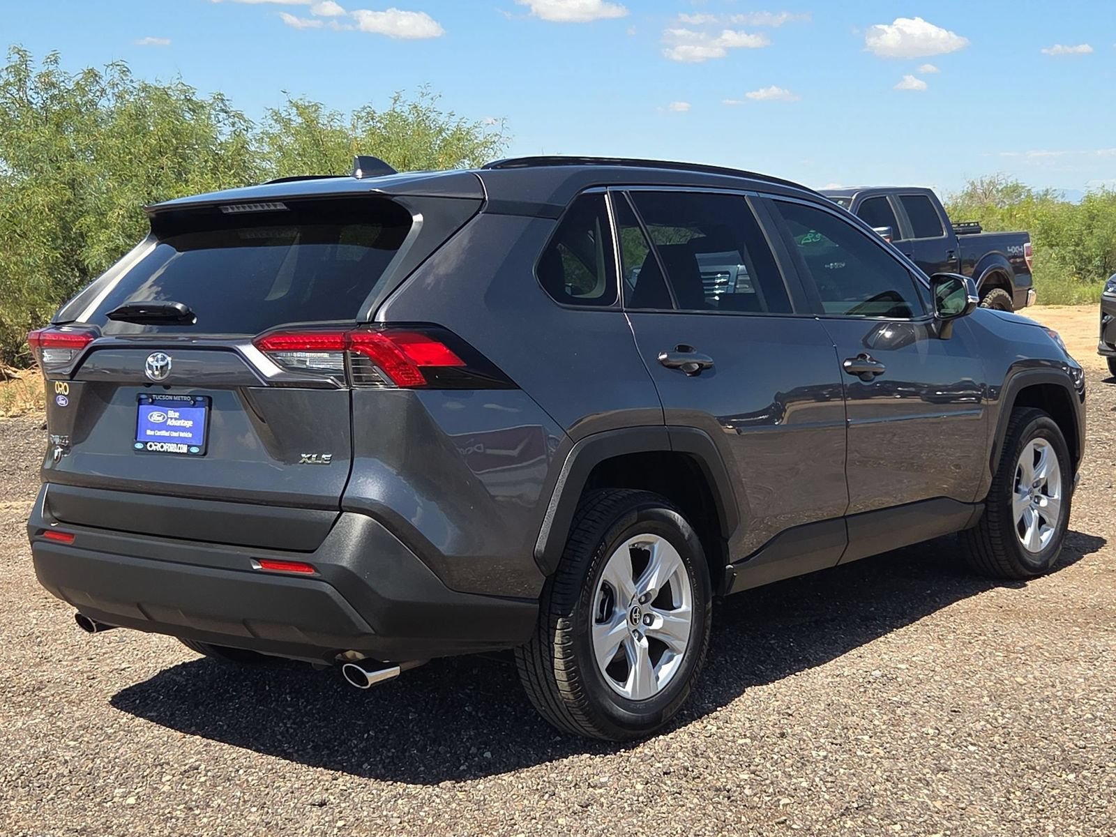 Used 2019 Toyota RAV4 XLE w/ Convenience Package FWD image 5