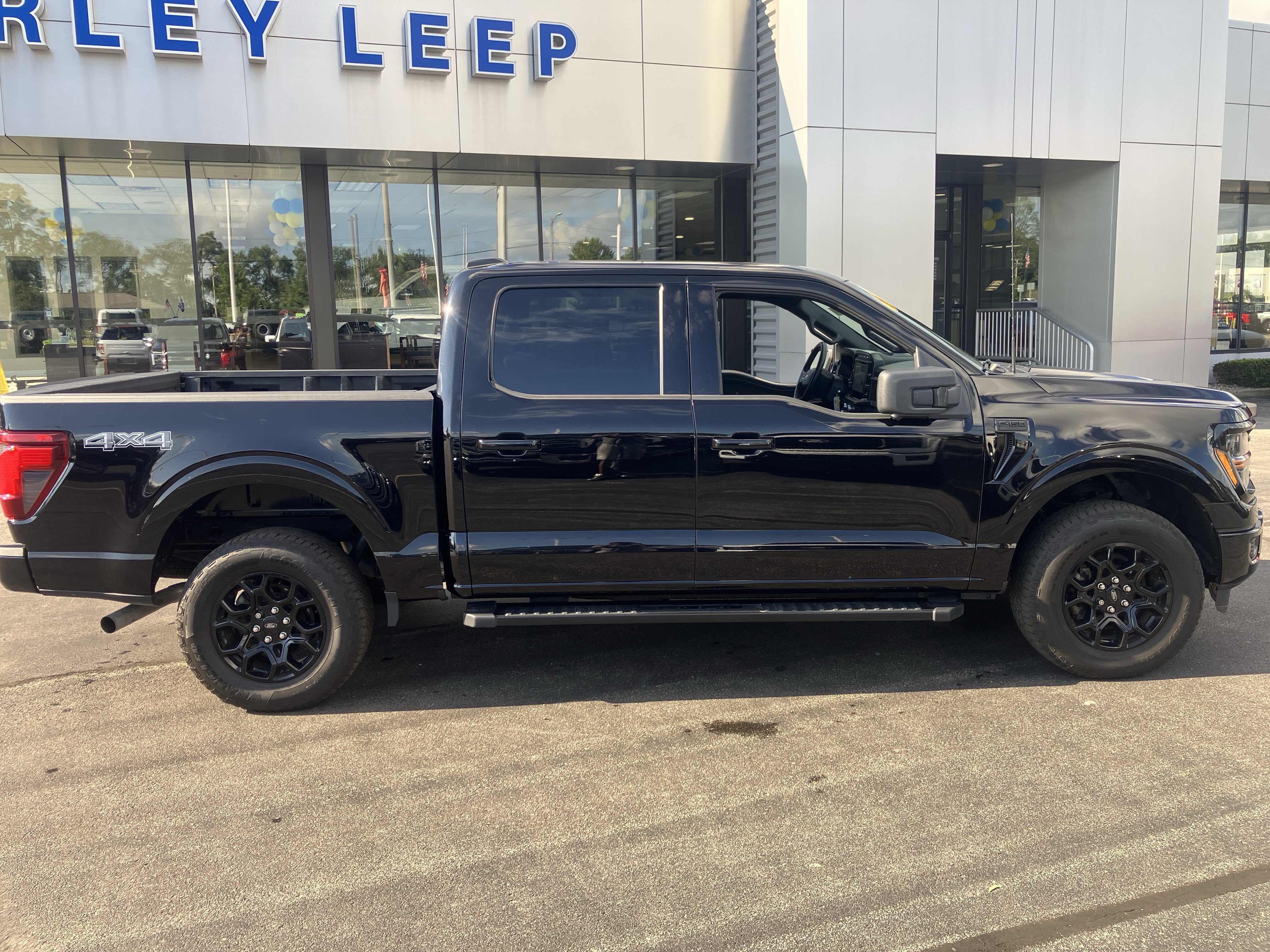 Certified 2024 Ford F150 XLT w/ XLT Black Appearance Package AWD/4WD image 8