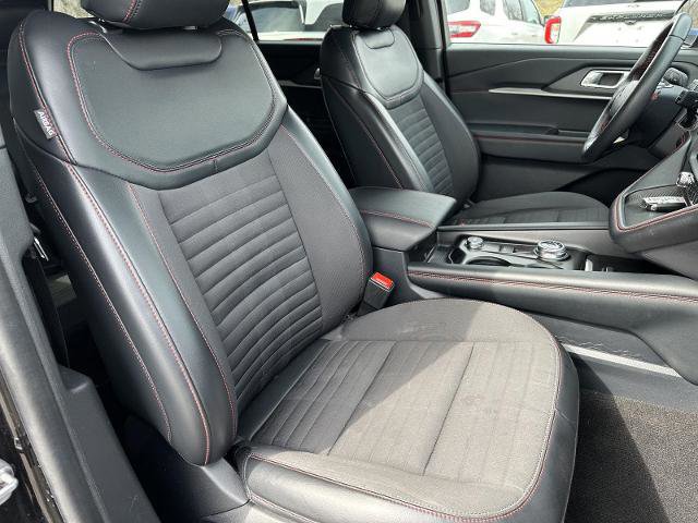 Certified 2025 Ford Explorer ST-Line w/ ST-Line Street Pack image 19