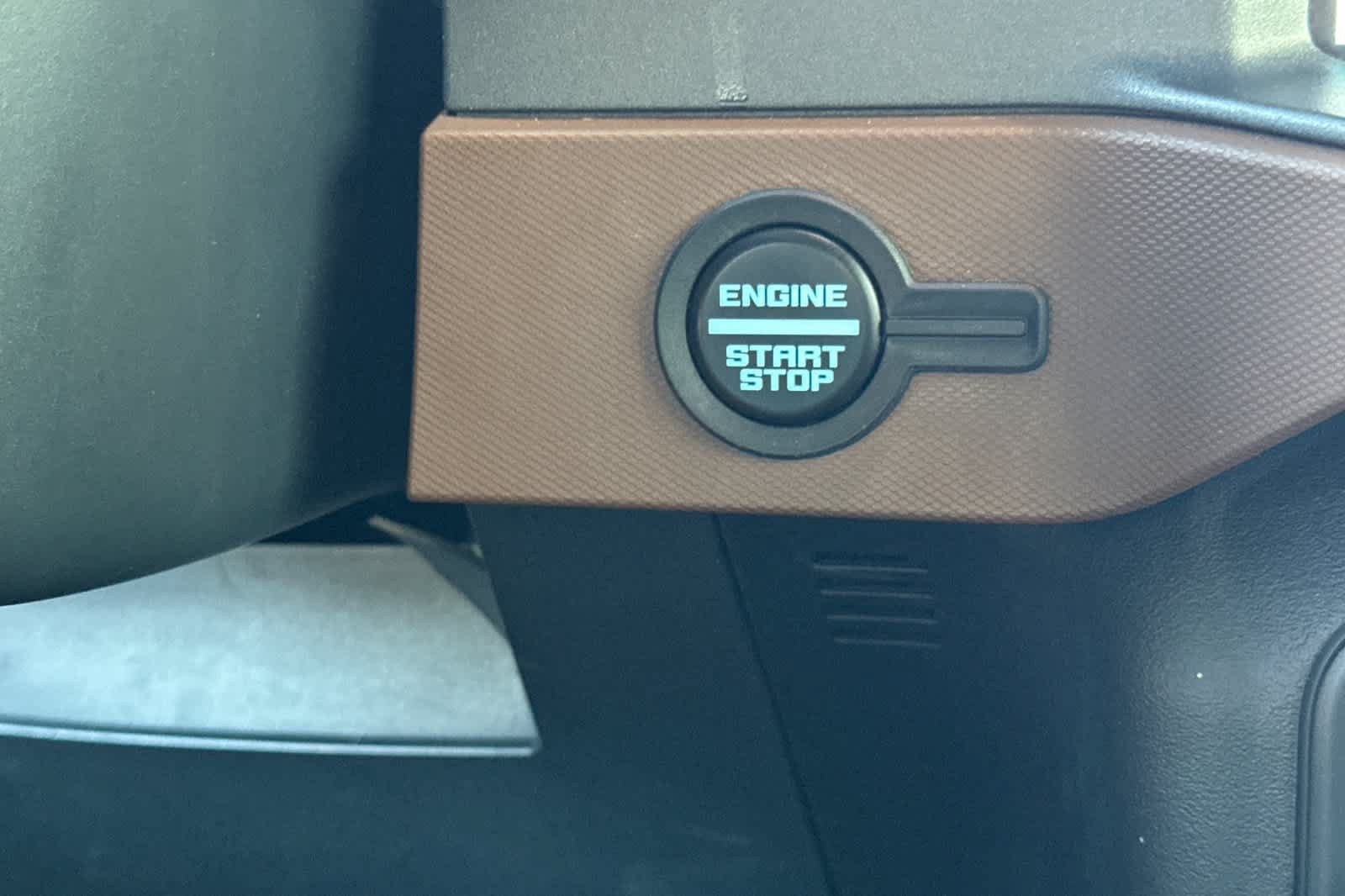 Certified 2024 Ford Bronco Outer Banks AWD/4WD image 24